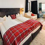 Sedona Hotel